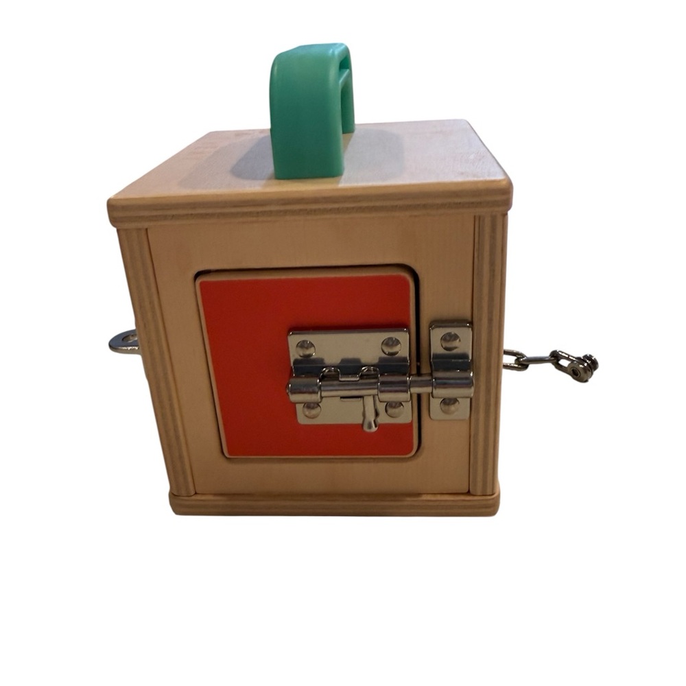 Lovevery Wooden Lock and Latch Montessori Activity Box (19-21 mo) - Picture 3 of 5